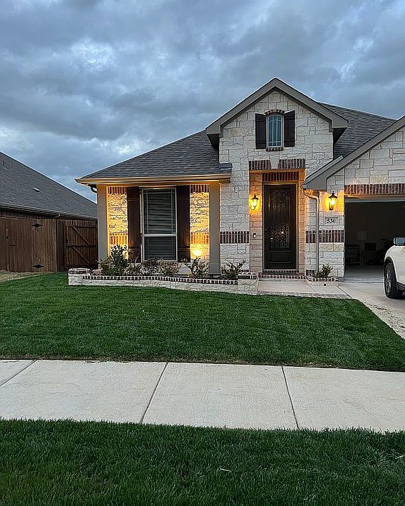 1st image of 530 Tradewind Dr