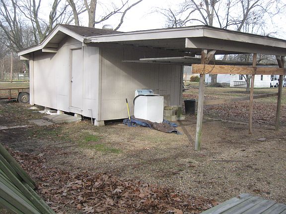2nd image of 505 E 12th St