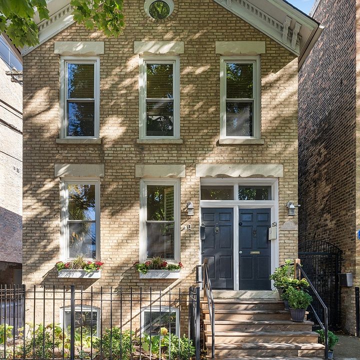 1st image of 2343 N Janssen Ave #1