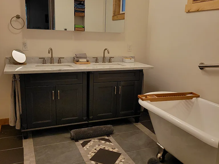 721 Claire Ln — Photo 17