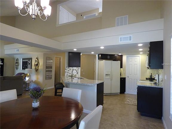 5th image of 305 Goldstone Pl