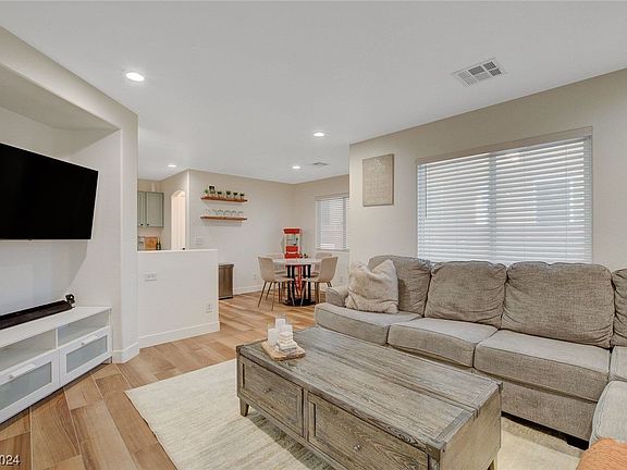 4th image of 9291 Hollander Ave
