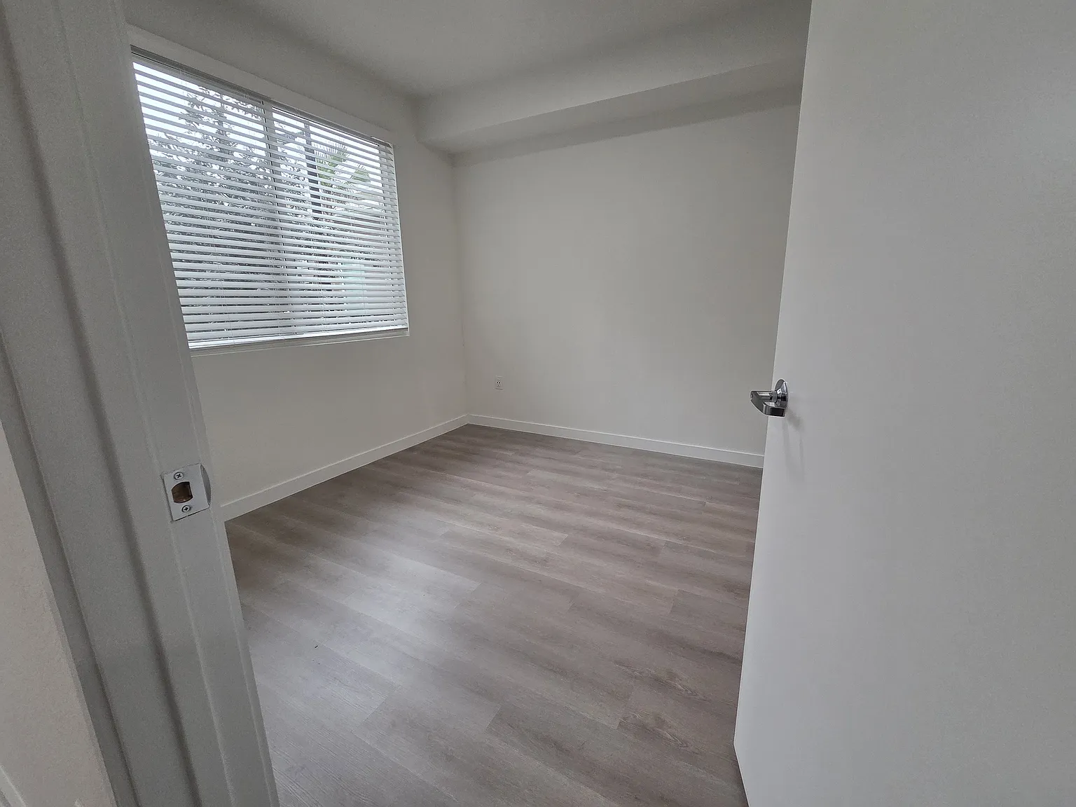 2 bed, 859 sqft, $2,245 — Photo 2