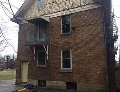 2nd image of 3415 Hartford Pl