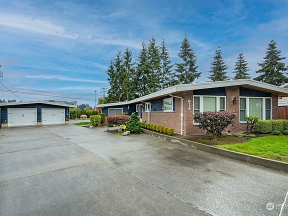 2nd image of 6016 Park Way