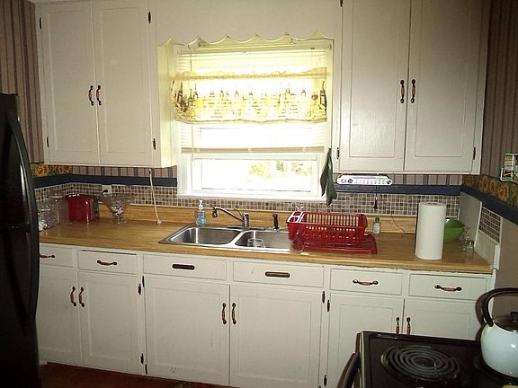 2nd image of 3203 Maplelawn Ave NW