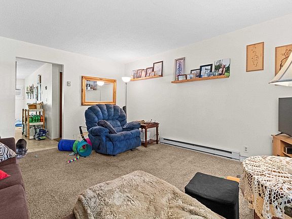 4th image of 5304-5306 S Hemlock Rd