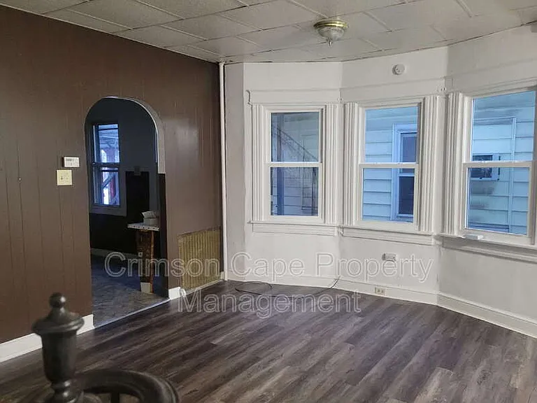 110 George Ave — Photo 2
