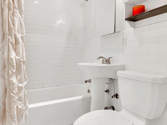 5th image of 336 E 81st St APT 3J