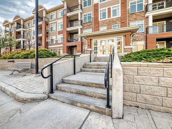 3rd image of 3727 SW Sage Hill Dr NW #1212
