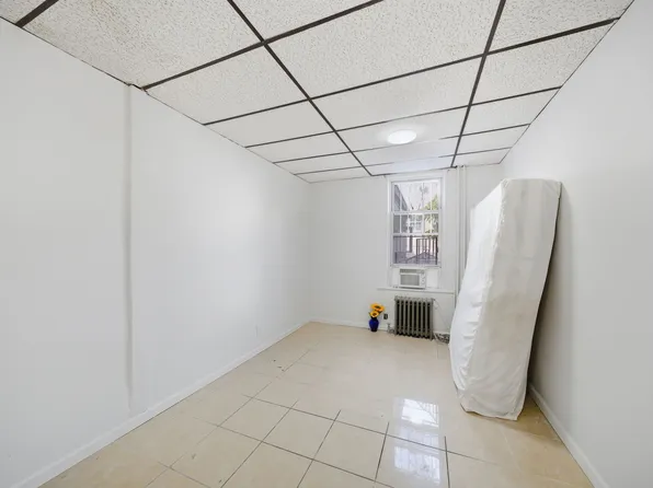 222 47th Street image 14 of 28