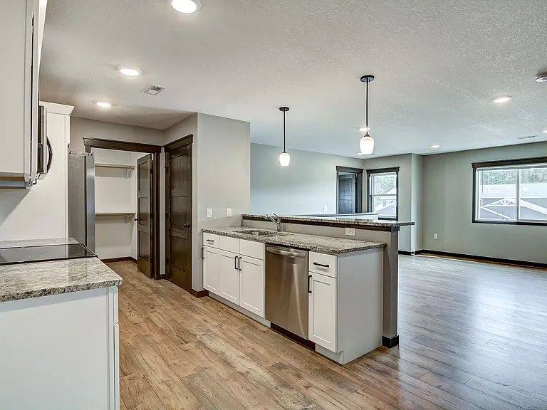 102 Ridge Rd — Photo 9