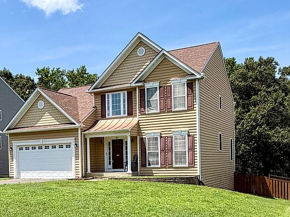 3rd image of 1015 Julian Dr