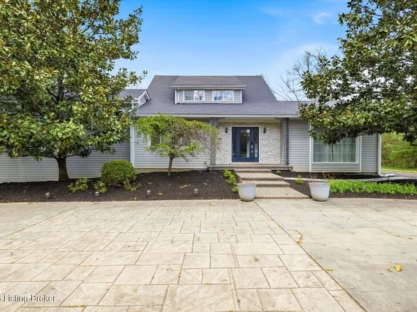 11805 Cedardale Rd, Anchorage, KY 40223
