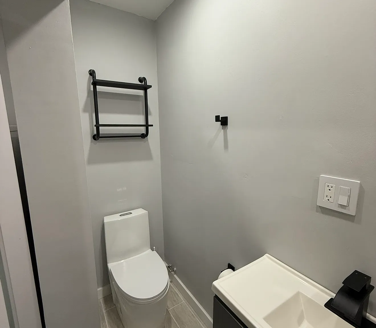Studio, 700 sqft, $1,500 — Photo 4