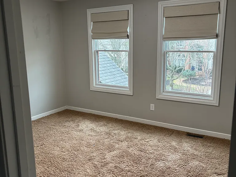 8432 Greenside Dr — Photo 26