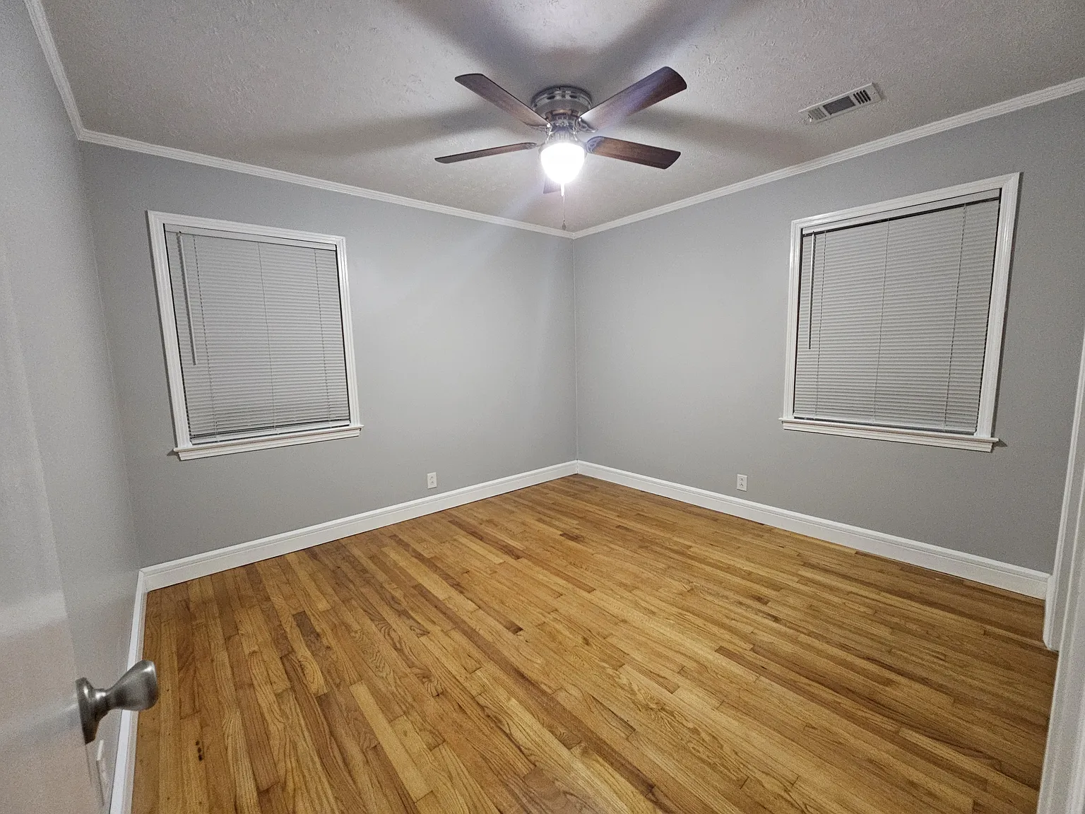 416 Rebecca Ave — Photo 4