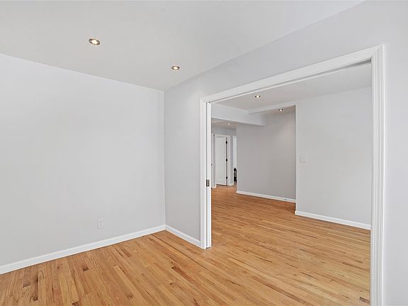 5th image of 236 Mary Lou Ave #1