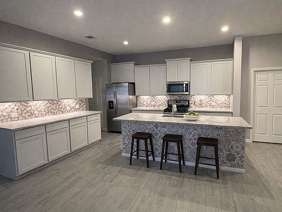 4th image of 930 Youth Water Rd