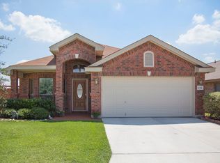 10418 Weser Ln, Helotes, TX 78023