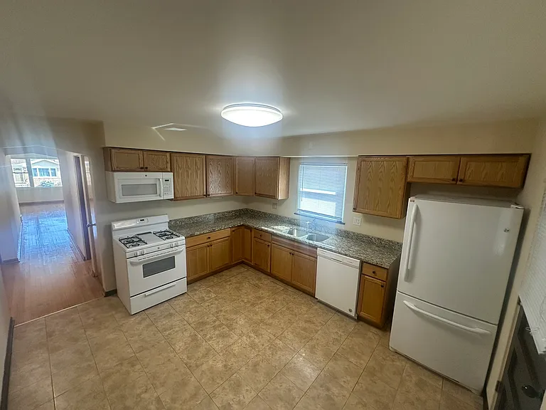 4318 Maple Ave #1 — Photo 6