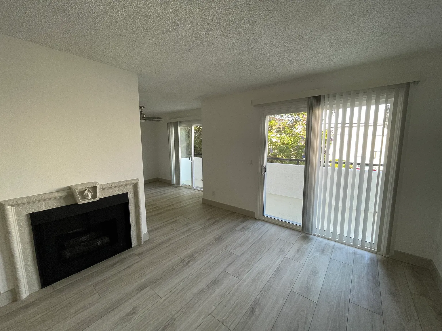 1 bed, 750 sqft, $2,595 — Photo 2