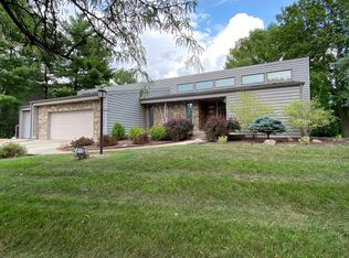 2012 Byrnebruk Dr, Champaign, IL