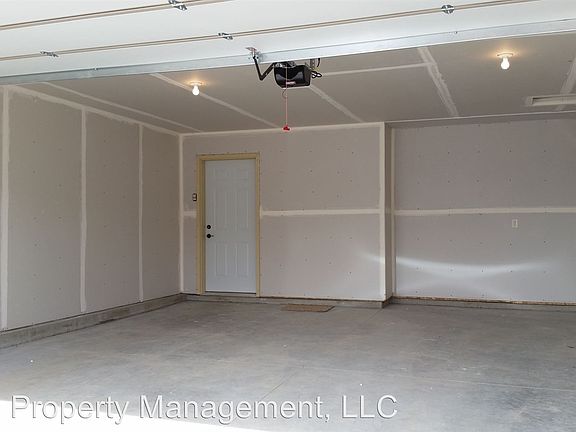 4th image of 701 Freedom Pl Unit 1