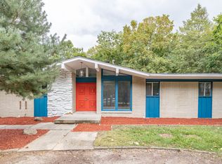 135 Bexhill Dr, Carmel, IN 46032