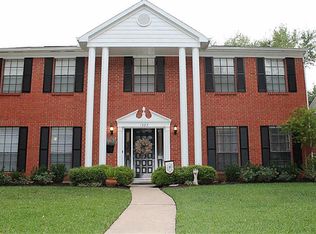 1923 Victoria Garden Dr, Richmond, TX 77406