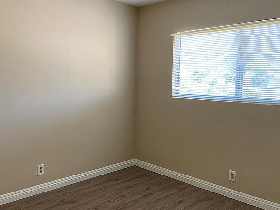 5th image of 8761 Valley Blvd #2