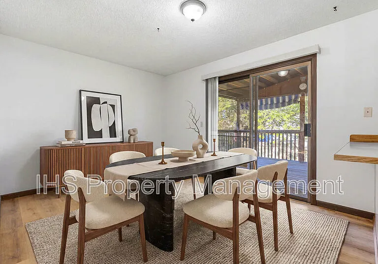 603 N Conway Pl — Photo 4