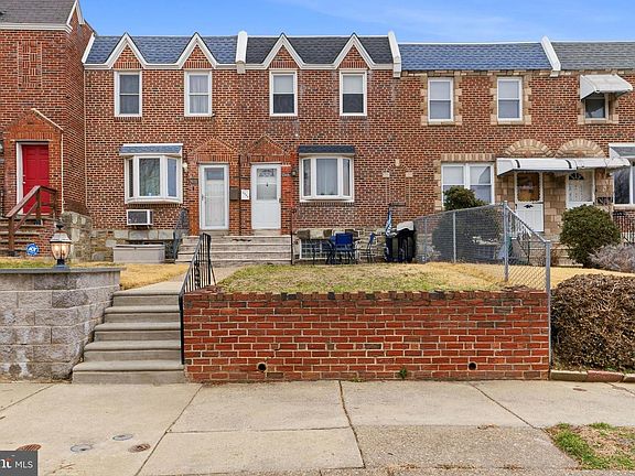 2nd image of 2933 Lardner St