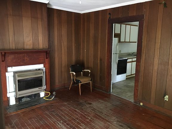 3rd image of 445 New Market St