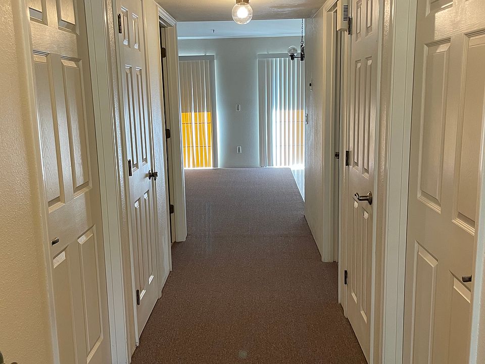 1st image of 1335 N Walnut Blvd