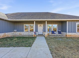 231 Julian Ln, Poolville, TX 76487