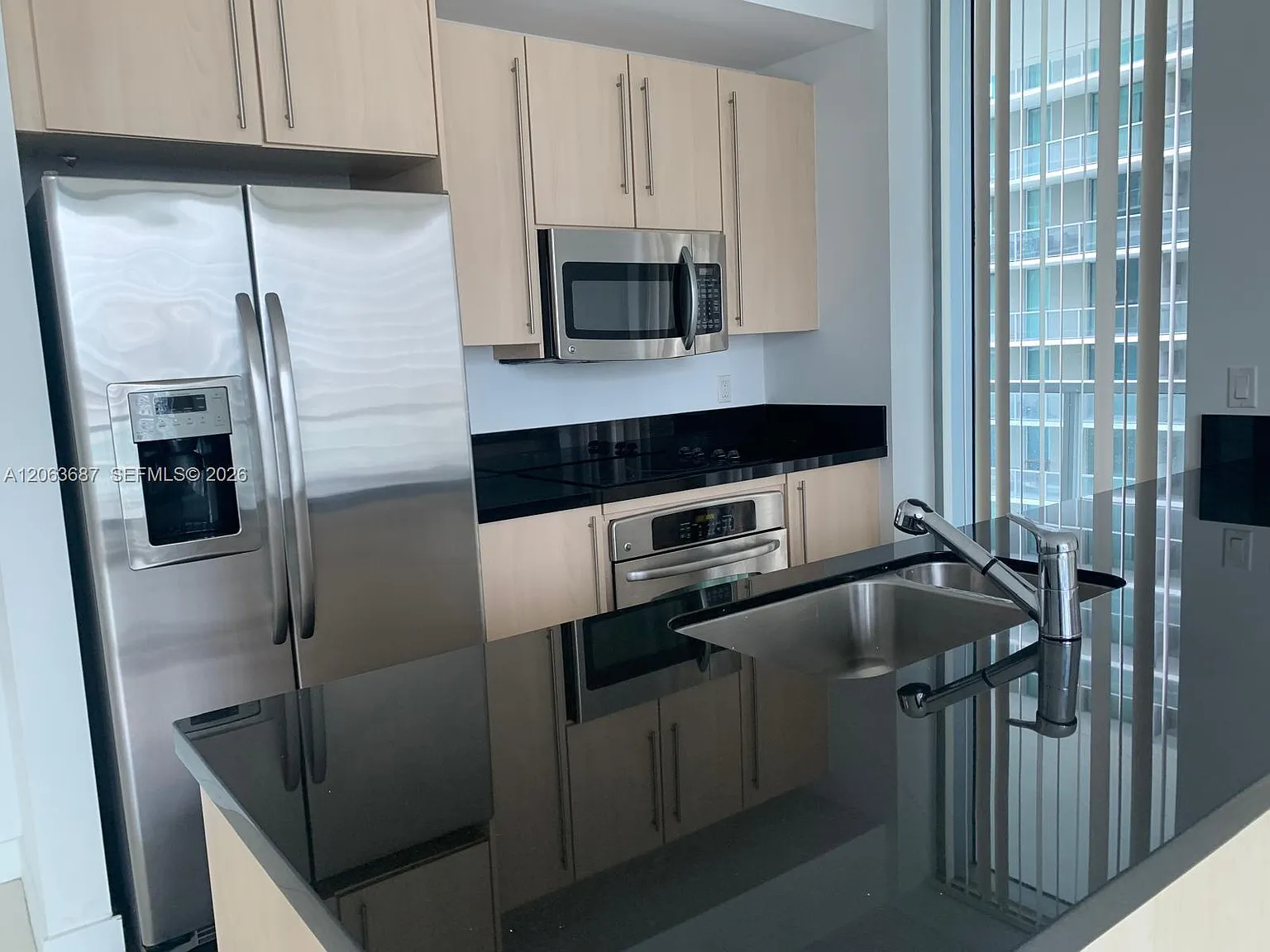 2 bed, 1108 sqft, $4,200 — Photo 2
