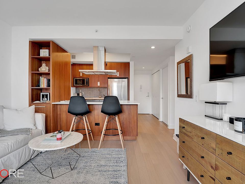 1st image of 500 W 30th St APT 11G