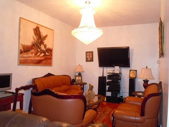 4th image of 8709 Avenue B