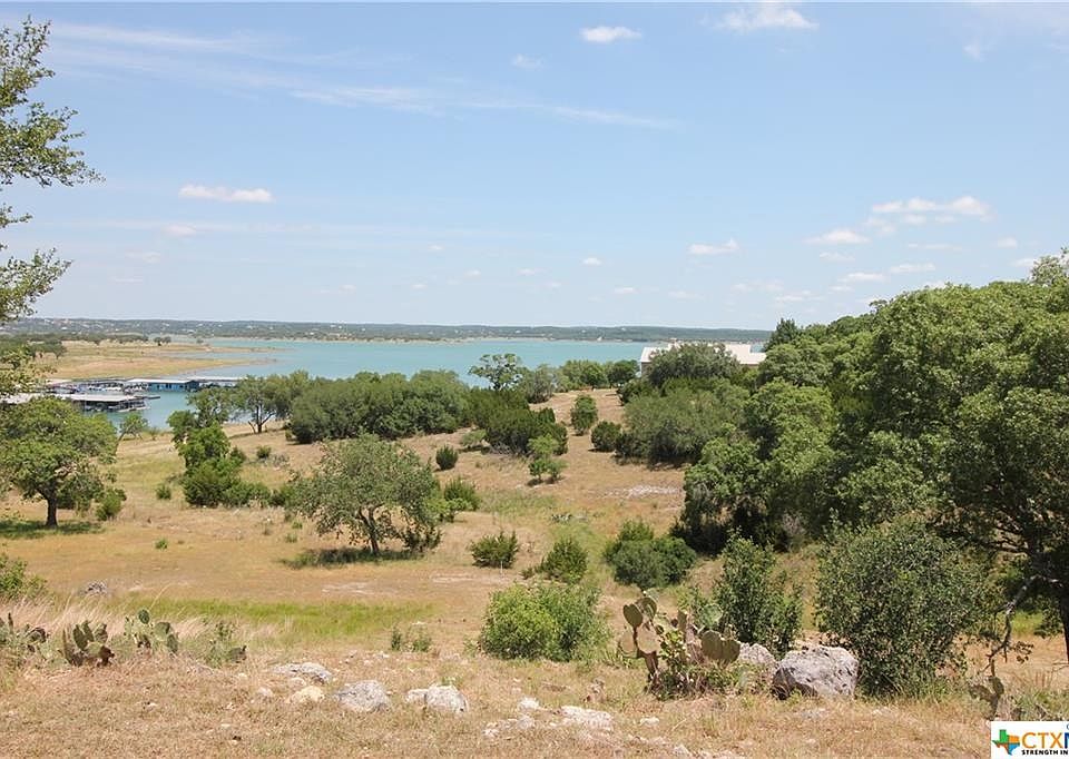 1st image of 105 Shores Point Dr