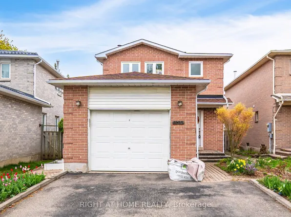5253 Palomar Cres, Mississauga, ON L5R 2W8