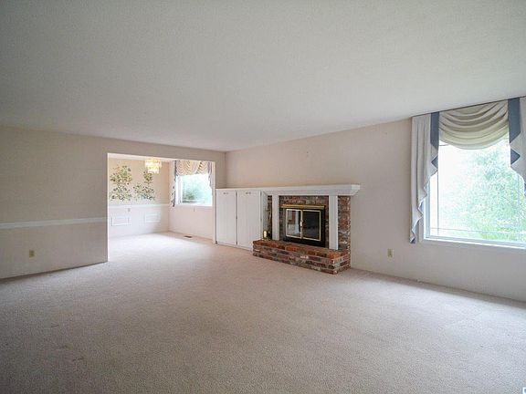 5th image of 2621 S Fruitland St