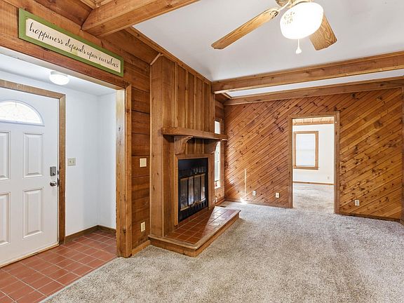 5th image of 718 E Kechi Rd