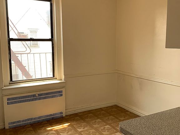 3rd image of 450 Ocean Pkwy #30