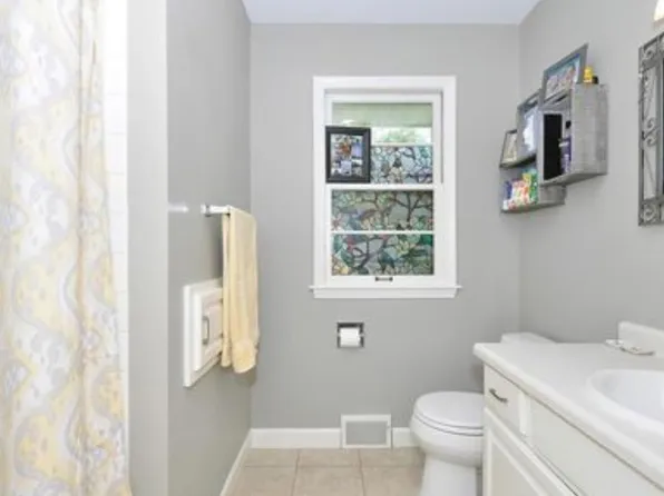 2525 Xylon Ave S, Saint Louis Park, MN 55426