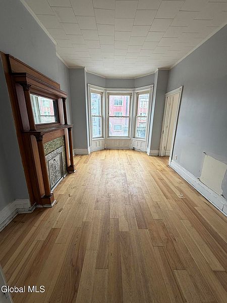 2nd image of 211 4th Street