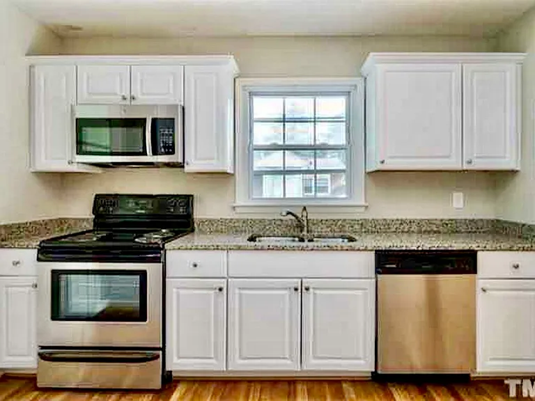 600 Beverly Dr — Photo 6