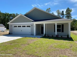 886 Old Folkstone Rd, Sneads Ferry, NC 28460