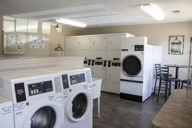 Oak Meadow Apartments — Photo 13