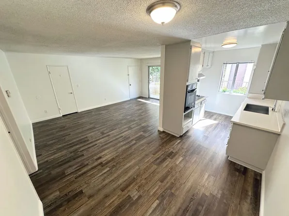 5035 Coldwater Canyon Garden, 5035 Coldwater Canyon Ave APT 111, Sherman Oaks, CA 91423